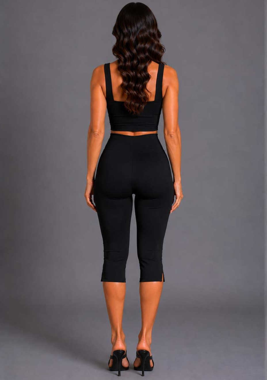 Capri | Cropped Black Trousers