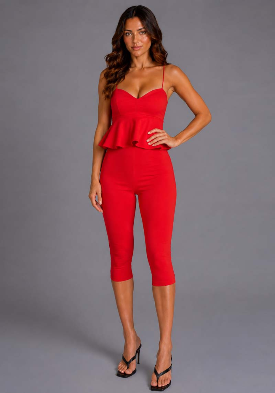 Capri | Cropped Red Trousers